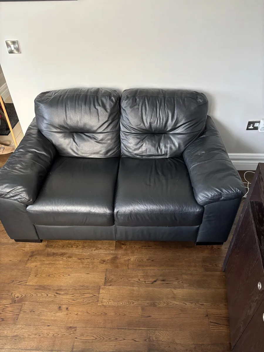 Leather sofa set - Image 2