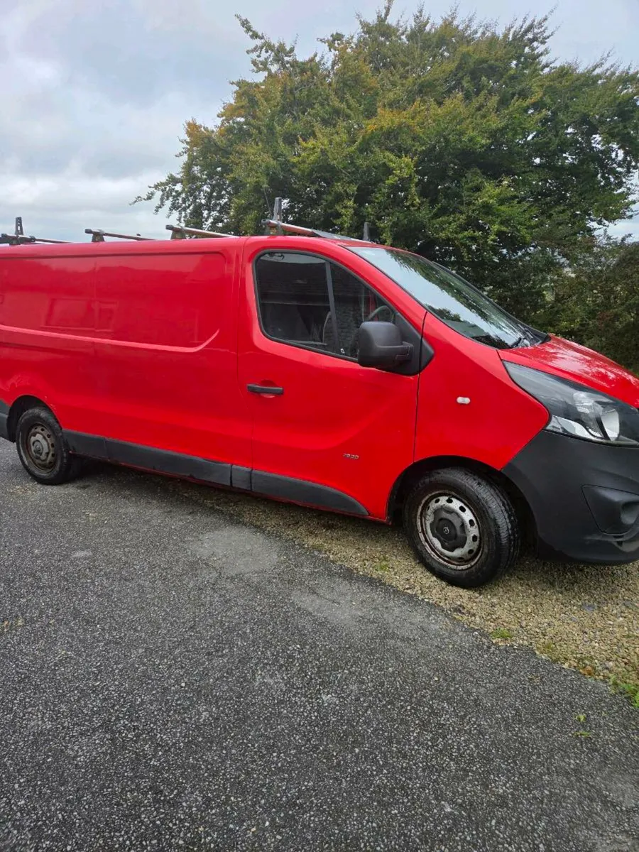 Opel Vivaro - Image 1