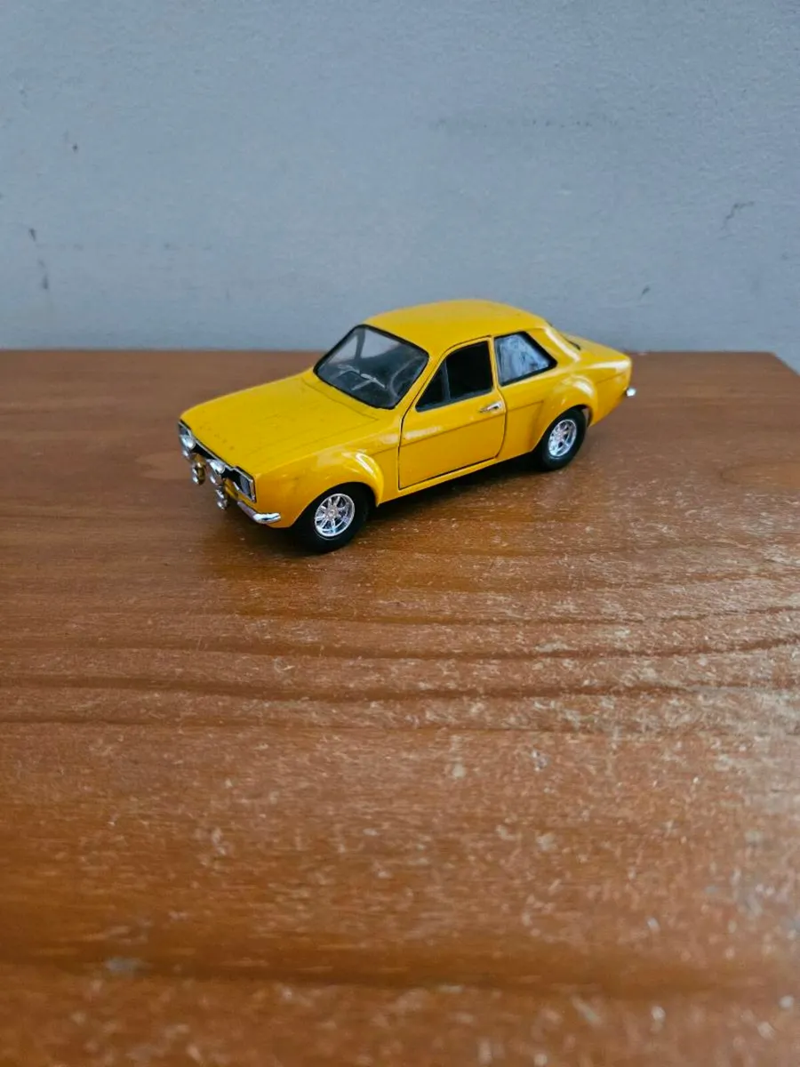 Corgi Saico Ford Escort MKI - Image 2