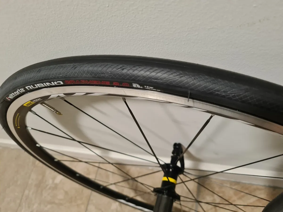 Mavic Aksium Elite UST brand new wheelset. - Image 2