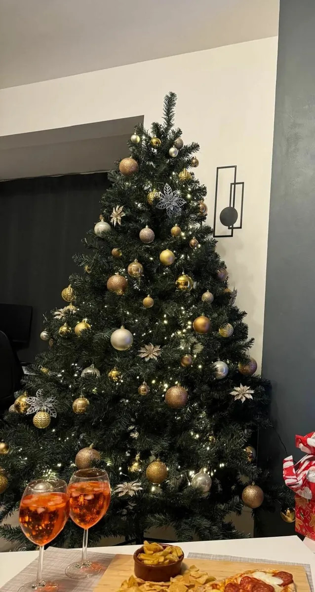 Luxury Christmas tree (Woodies 7ft, used once) - Image 2