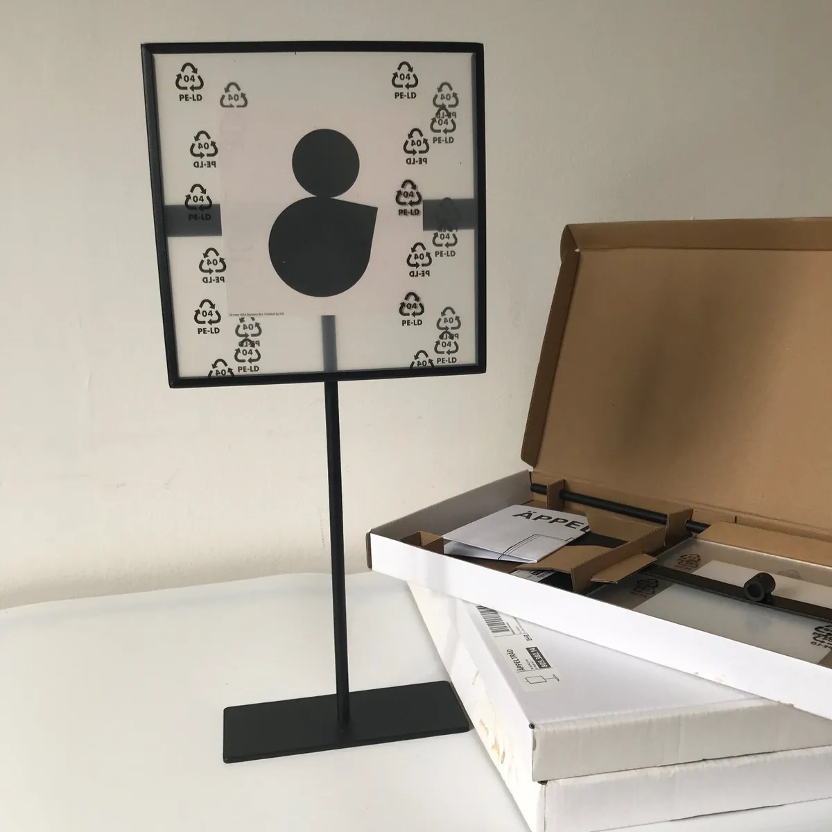 3 Picture Frames - Image 1
