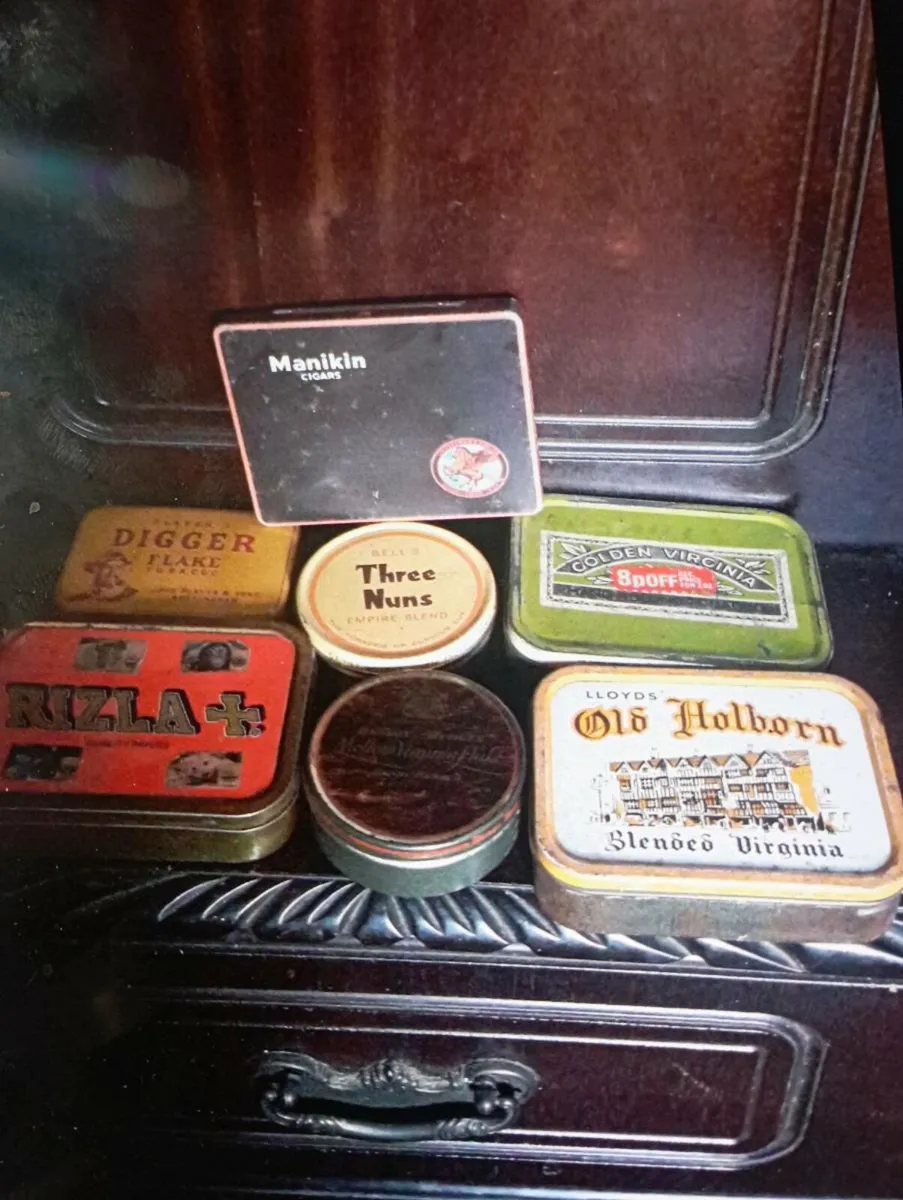 VINTAGE A COLLECTION OF EMPTY STEEL TOBACCO TINS - Image 1