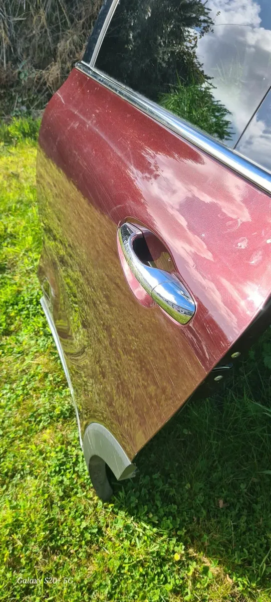 Sorento rear passenger door - Image 3