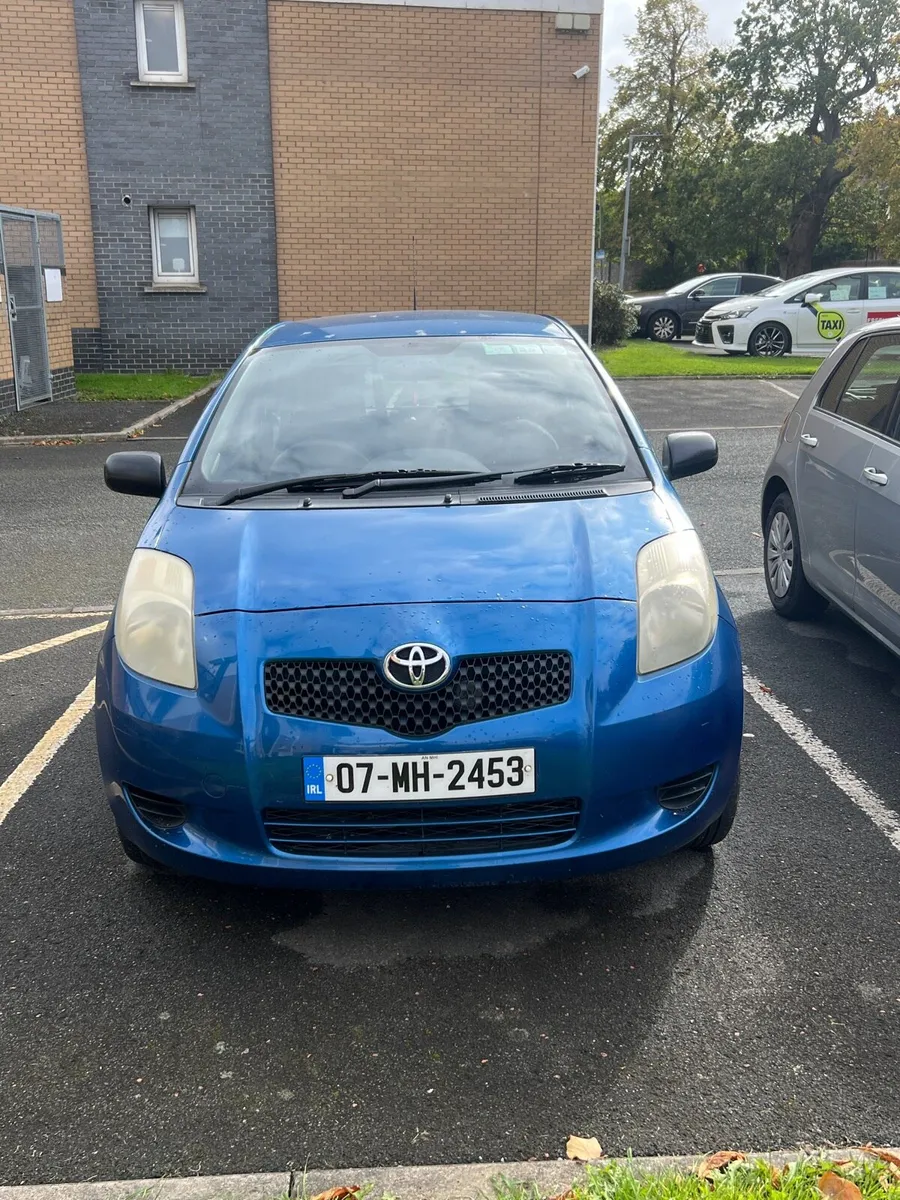 Toyota yaris - Image 1