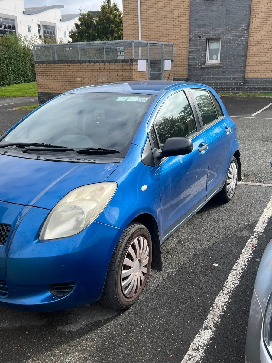 Toyota yaris - Image 3