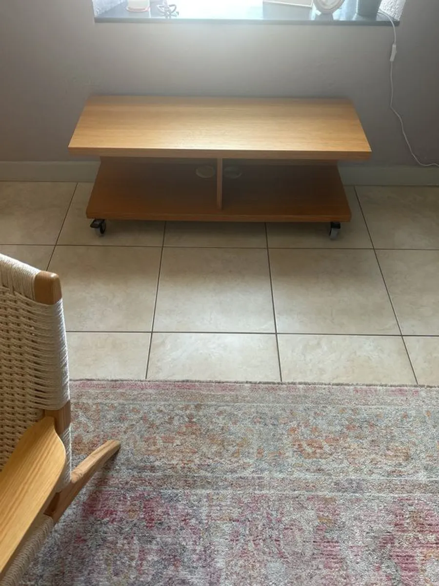 Tv stand - Image 1