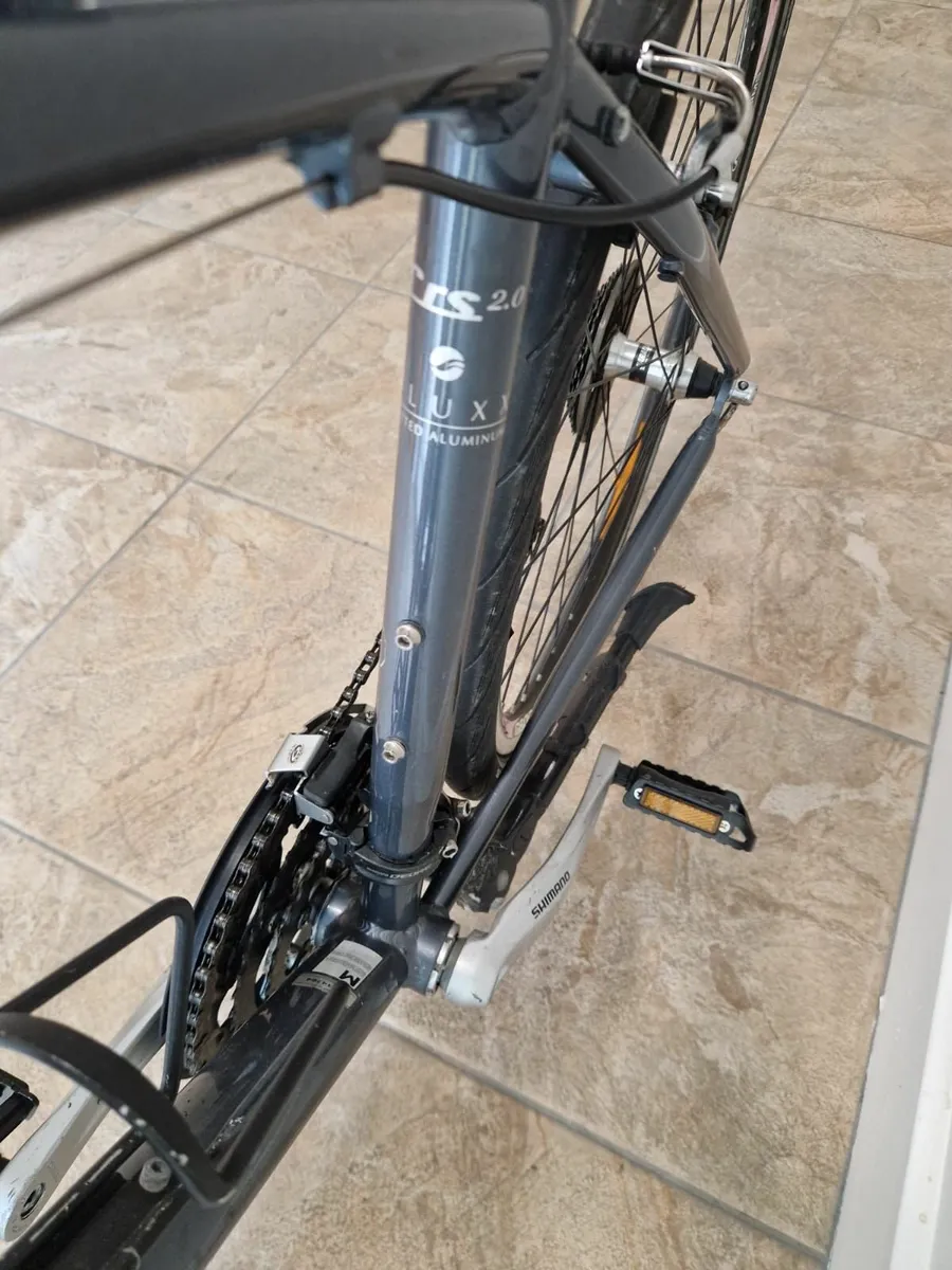 Giant CRS city/hybrid bike Medium size. - Image 2