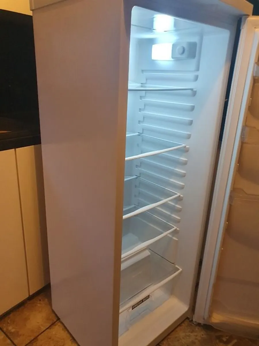 Whirlpool fridge - Image 2