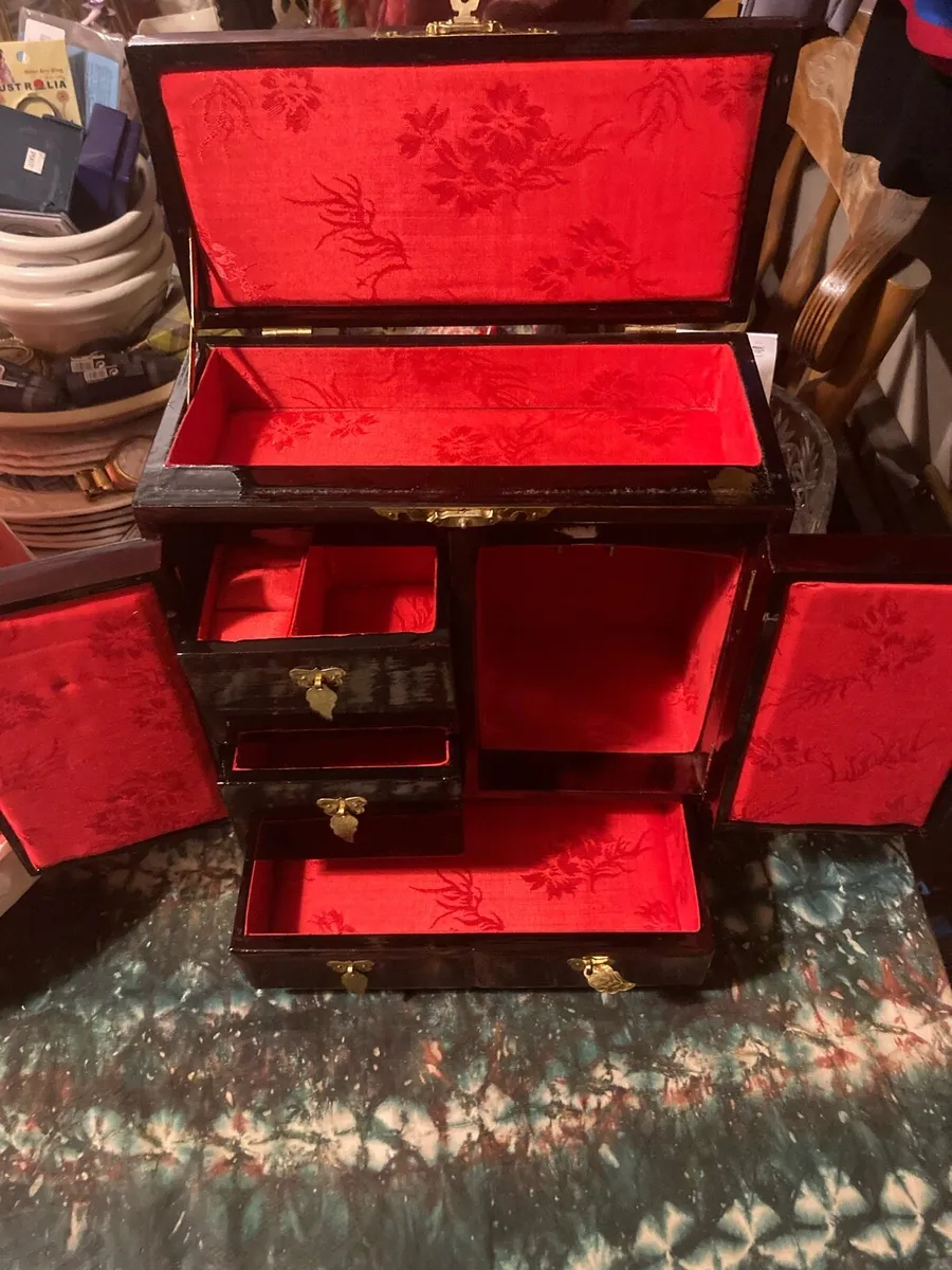 Vintage Chinese jewellery box free postage - Image 3