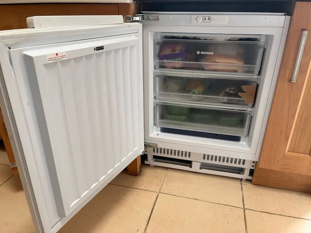 Under counter Hoover integrated freezer - Image 2