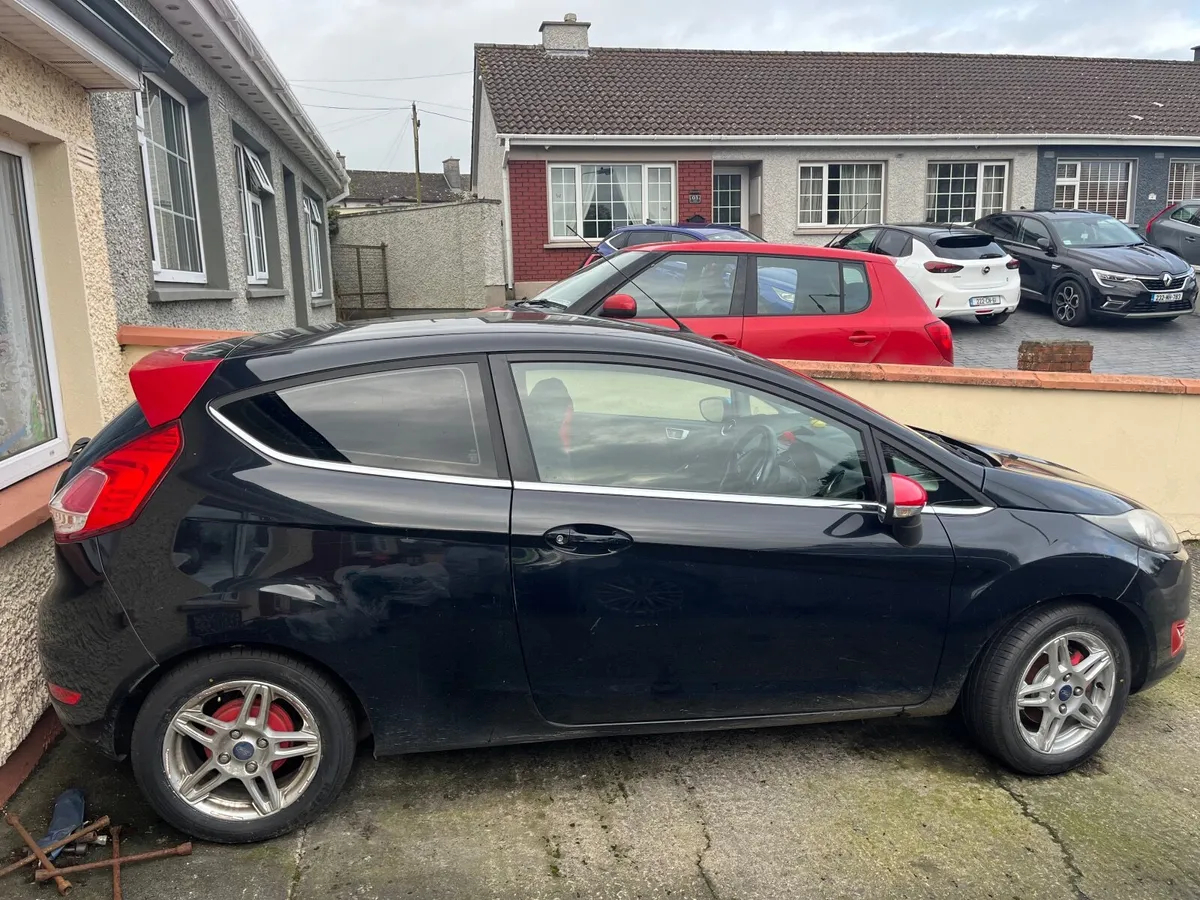 FORD FIESTA 1.0 ZETEC ECOBOOST 100P 100PS 3DR - Image 1