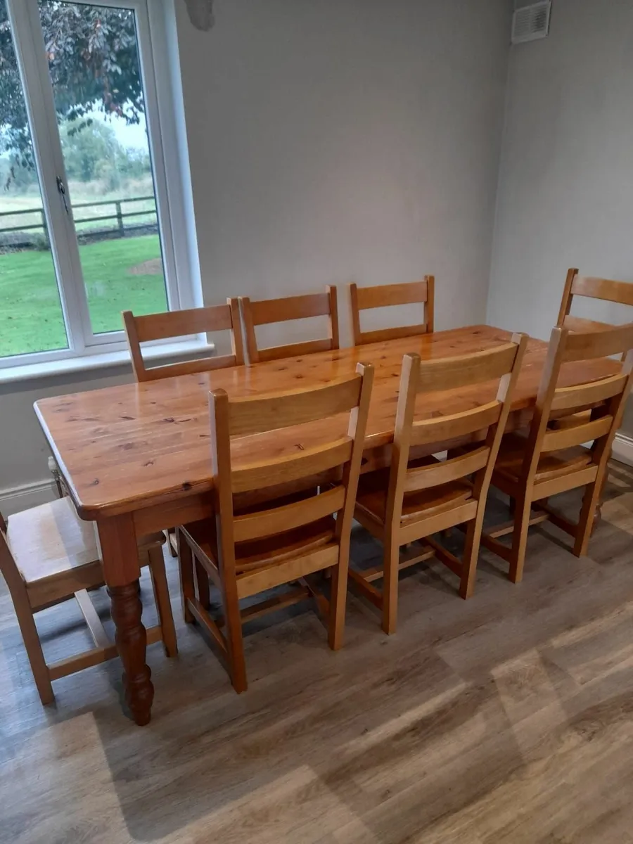 Kitchen table and 8 chairs - Image 1