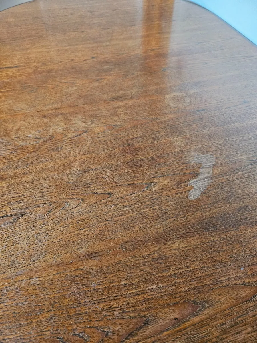 G plan extendable table and 6 chairs (not g plan) - Image 4