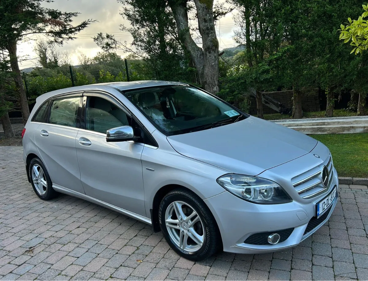 Mercedes B180 Auto . Fantastic Condition €6950 - Image 2