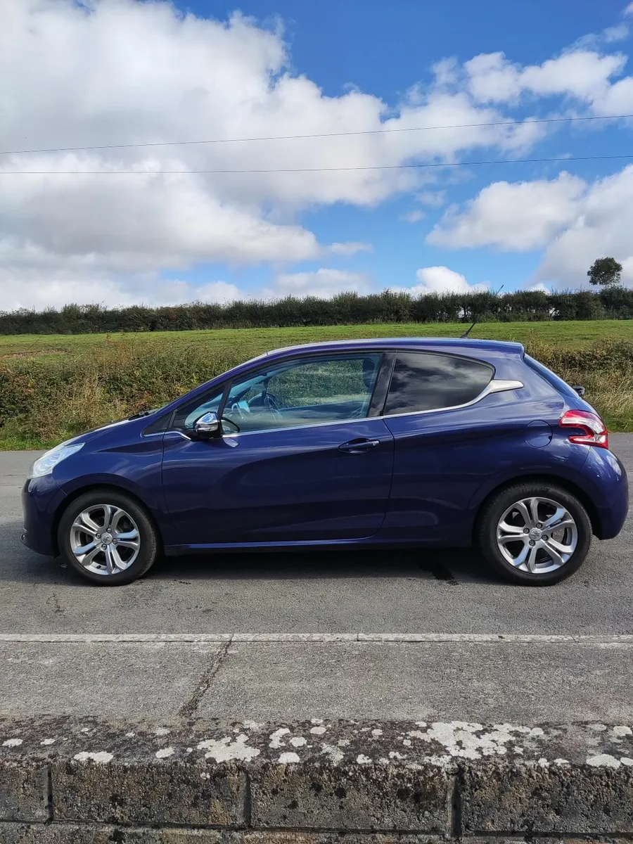 152 Peugeot 208 3dr allure NCT+service+belt done - Image 4