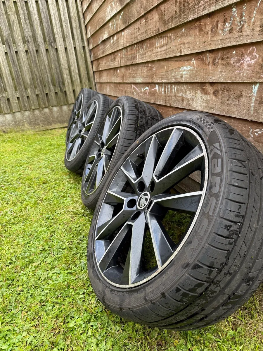 SKODA WHEEL 17” 5x100 - Image 4