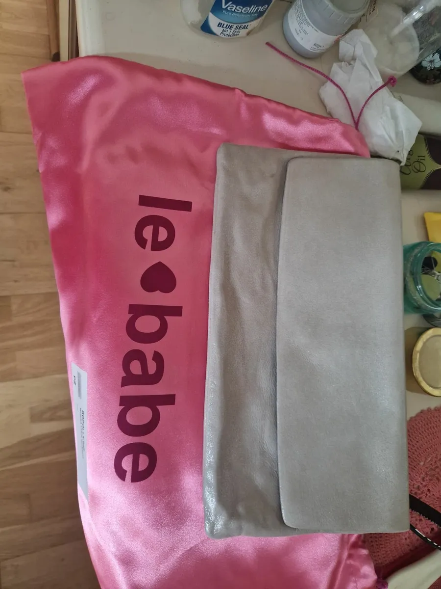 Dress and mayching bag - Image 3