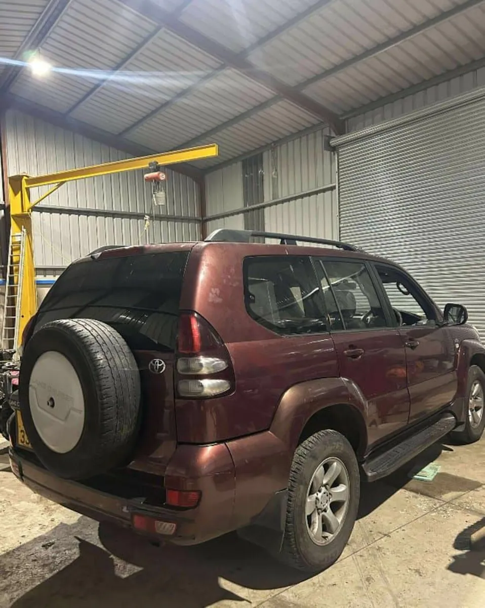 Toyota Land Cruiser 2003 - Image 2