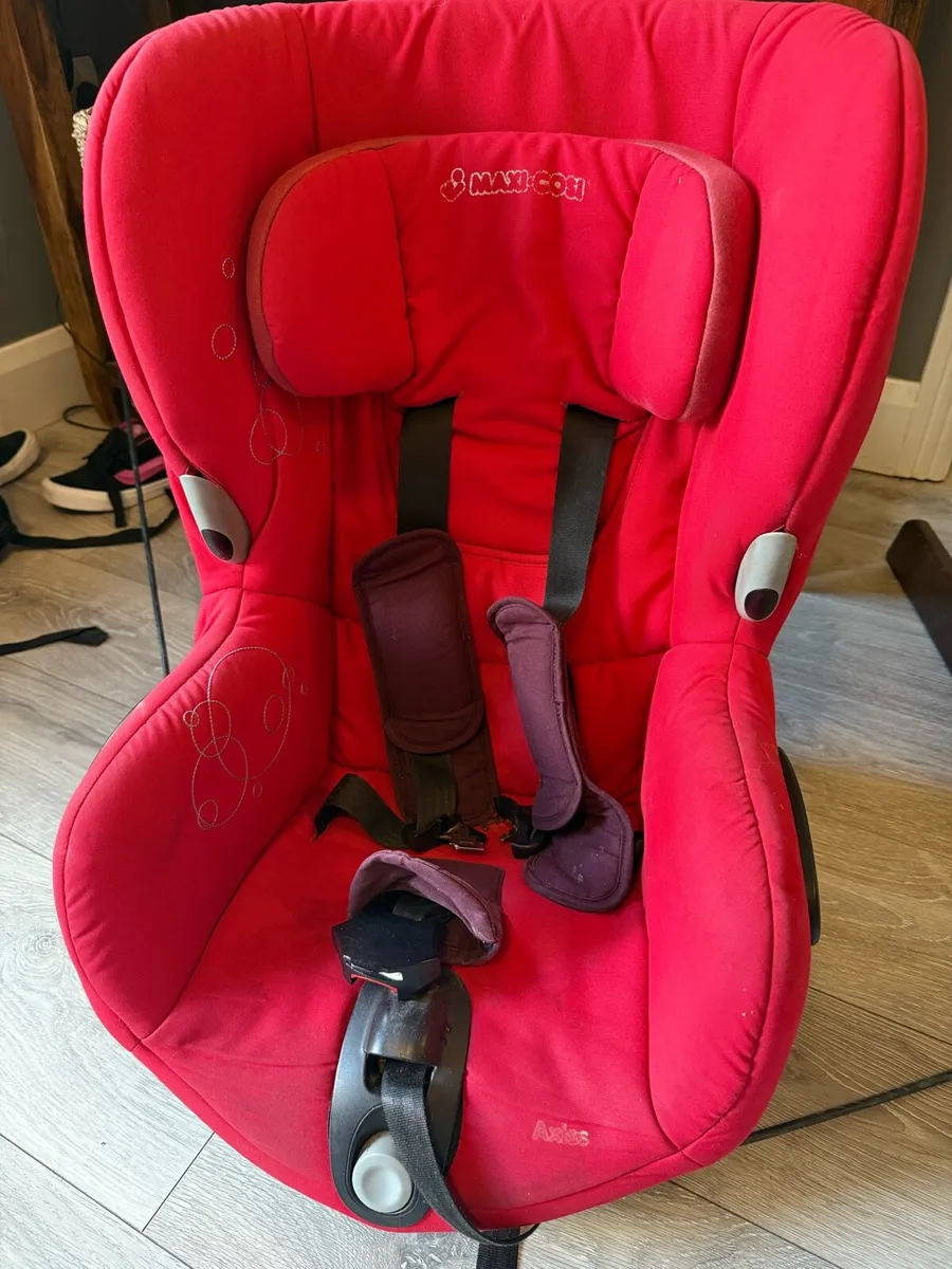 Swivel maxi cosi car seat