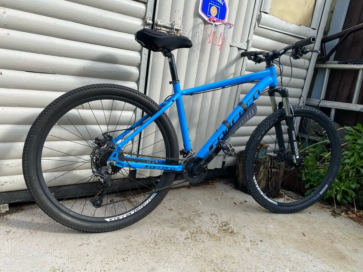 Carrera VALOUR DISC 27.5x2.10 wheels 8x2 - Image 3