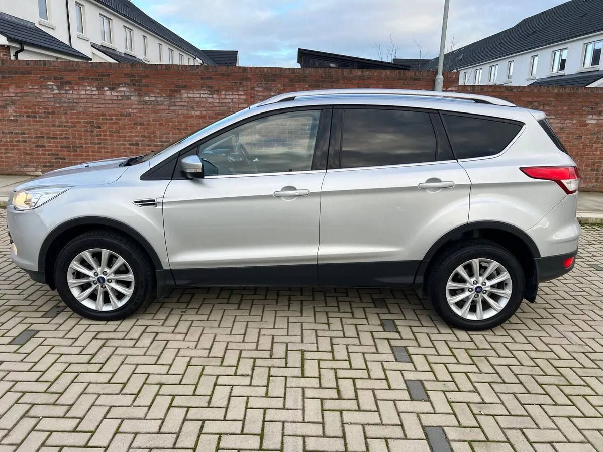 Ford Kuga 2016 - Image 2