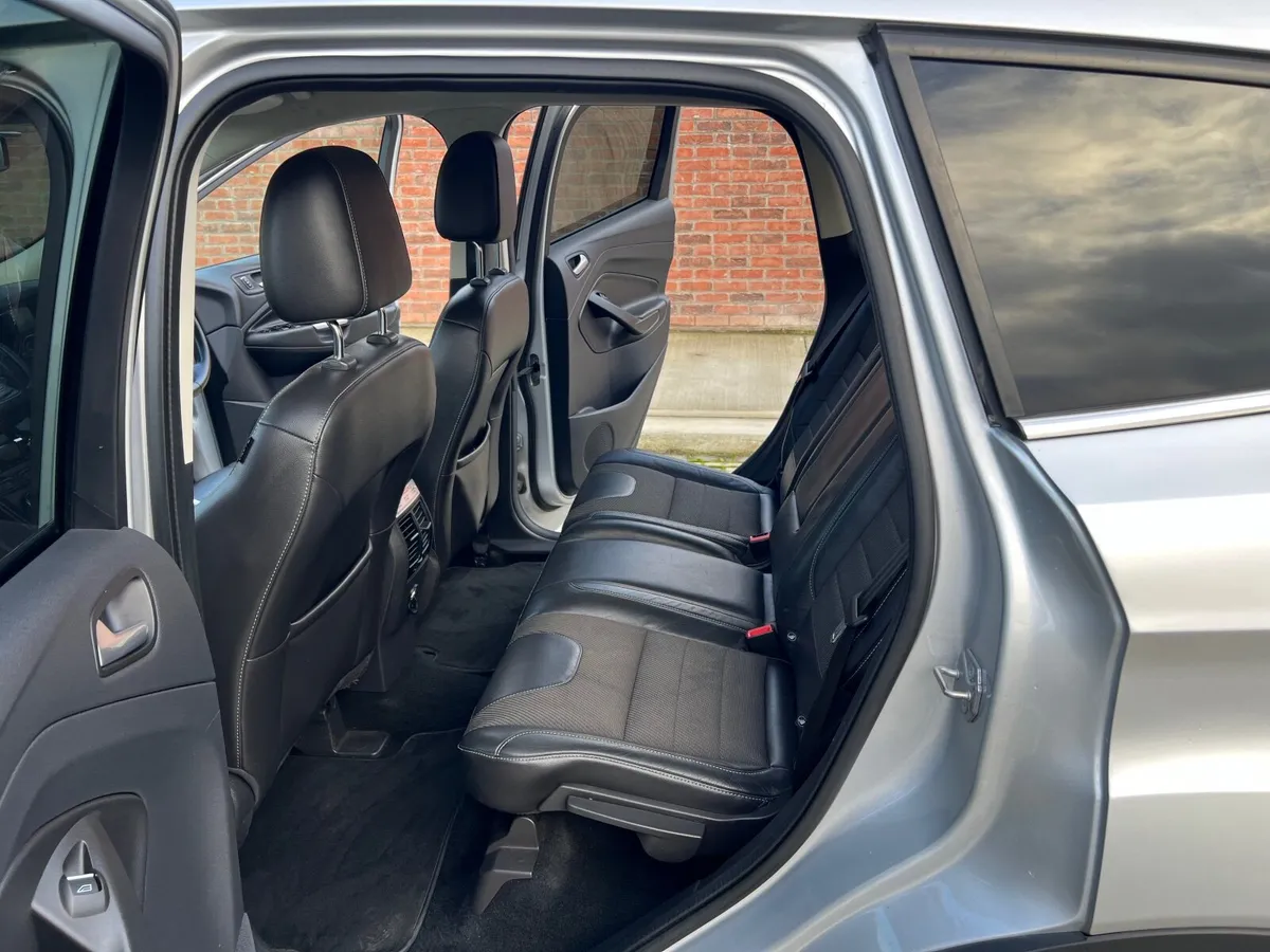 Ford Kuga 2016 - Image 4