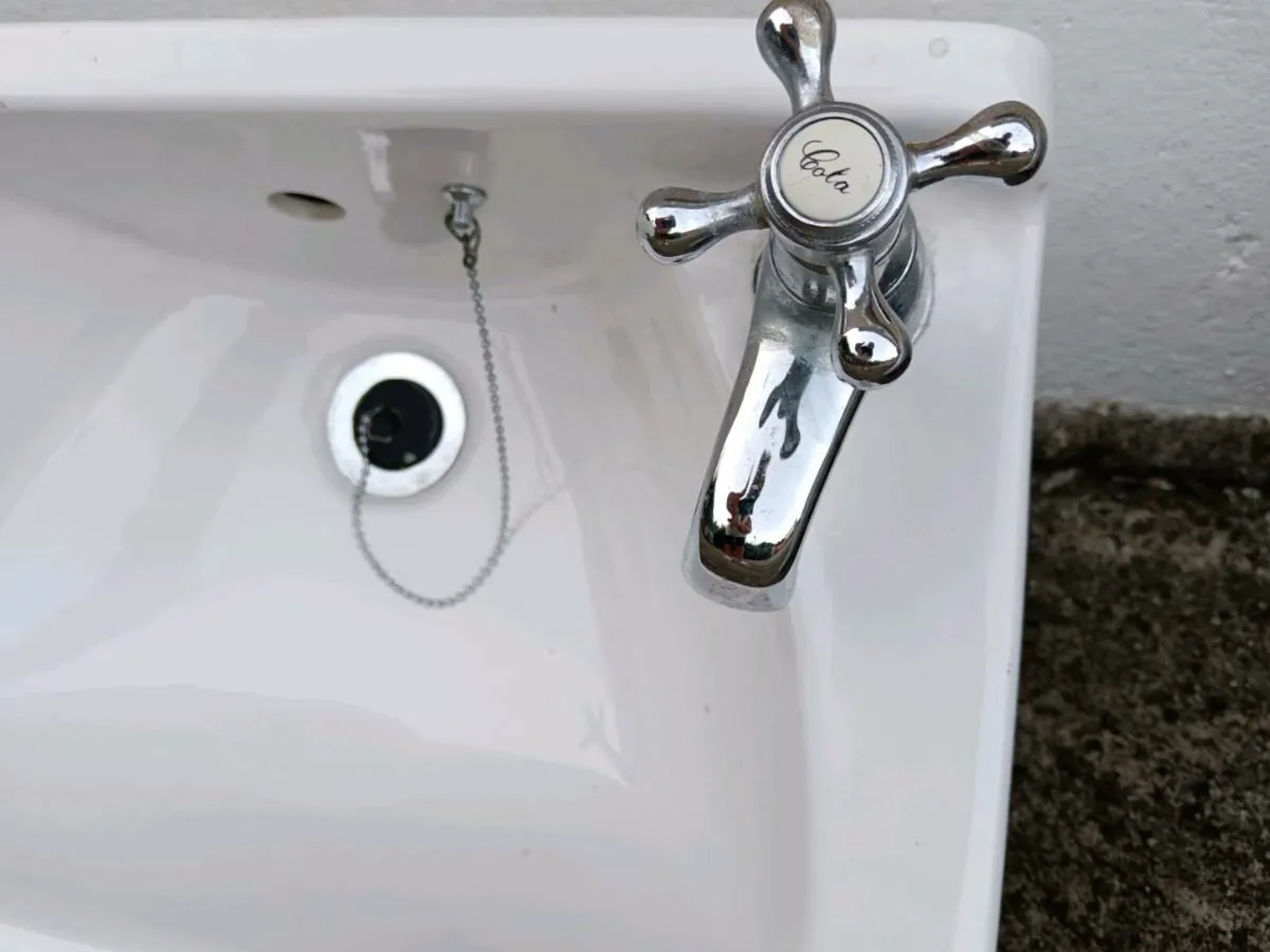 Sinks - Image 1