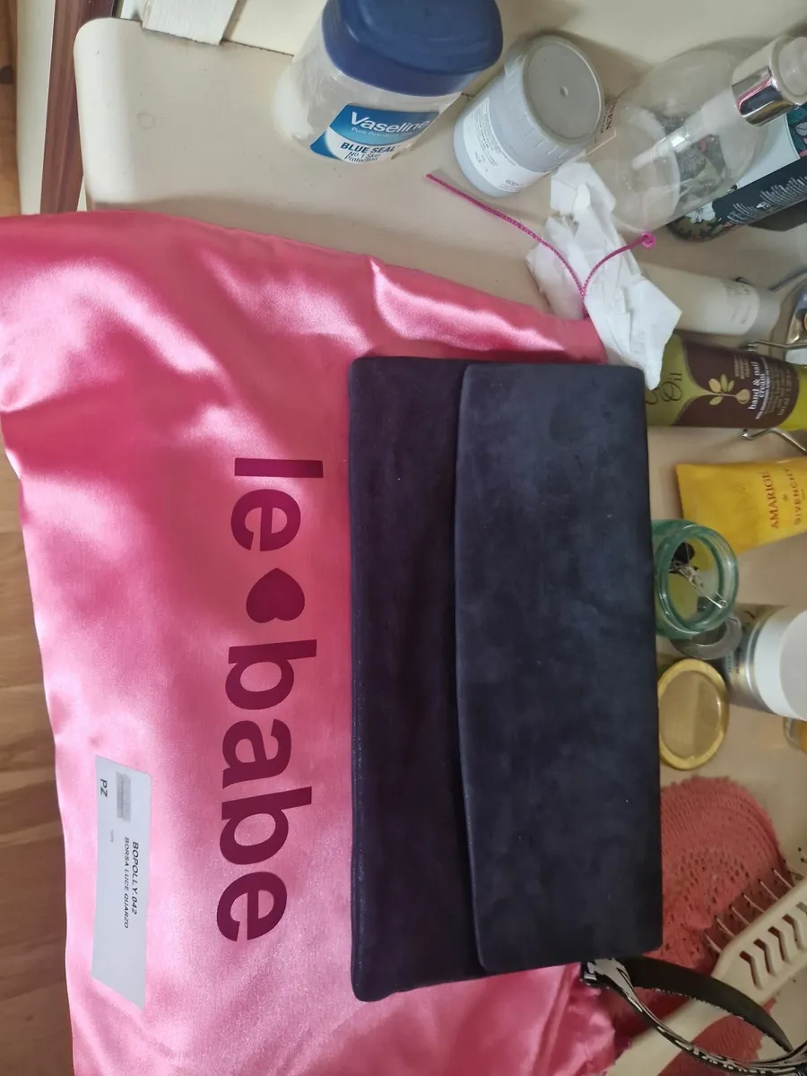 Dress and matching bag - Image 3