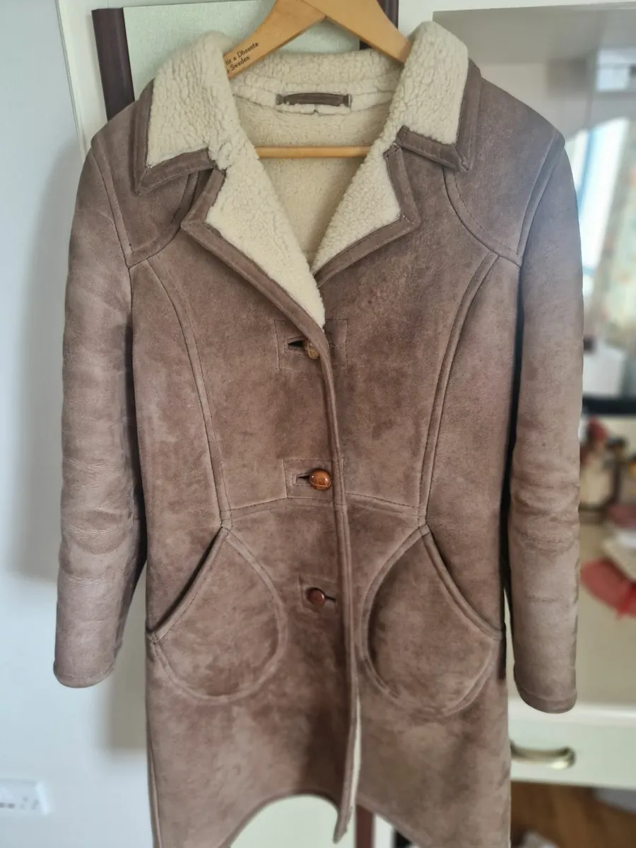 Sheepskin coat - Image 2
