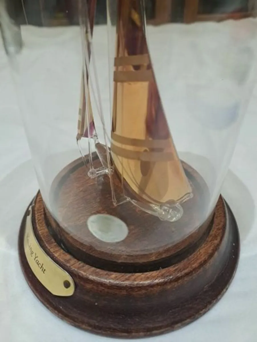 Vintage Mayflower Glass sculpture - Image 4
