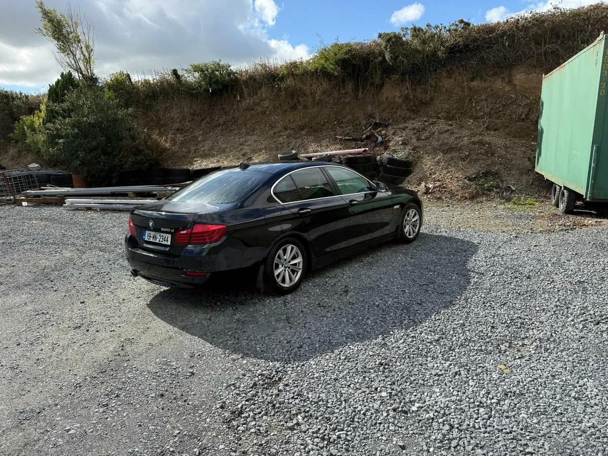 15 BMW 520D AUTO - Image 1