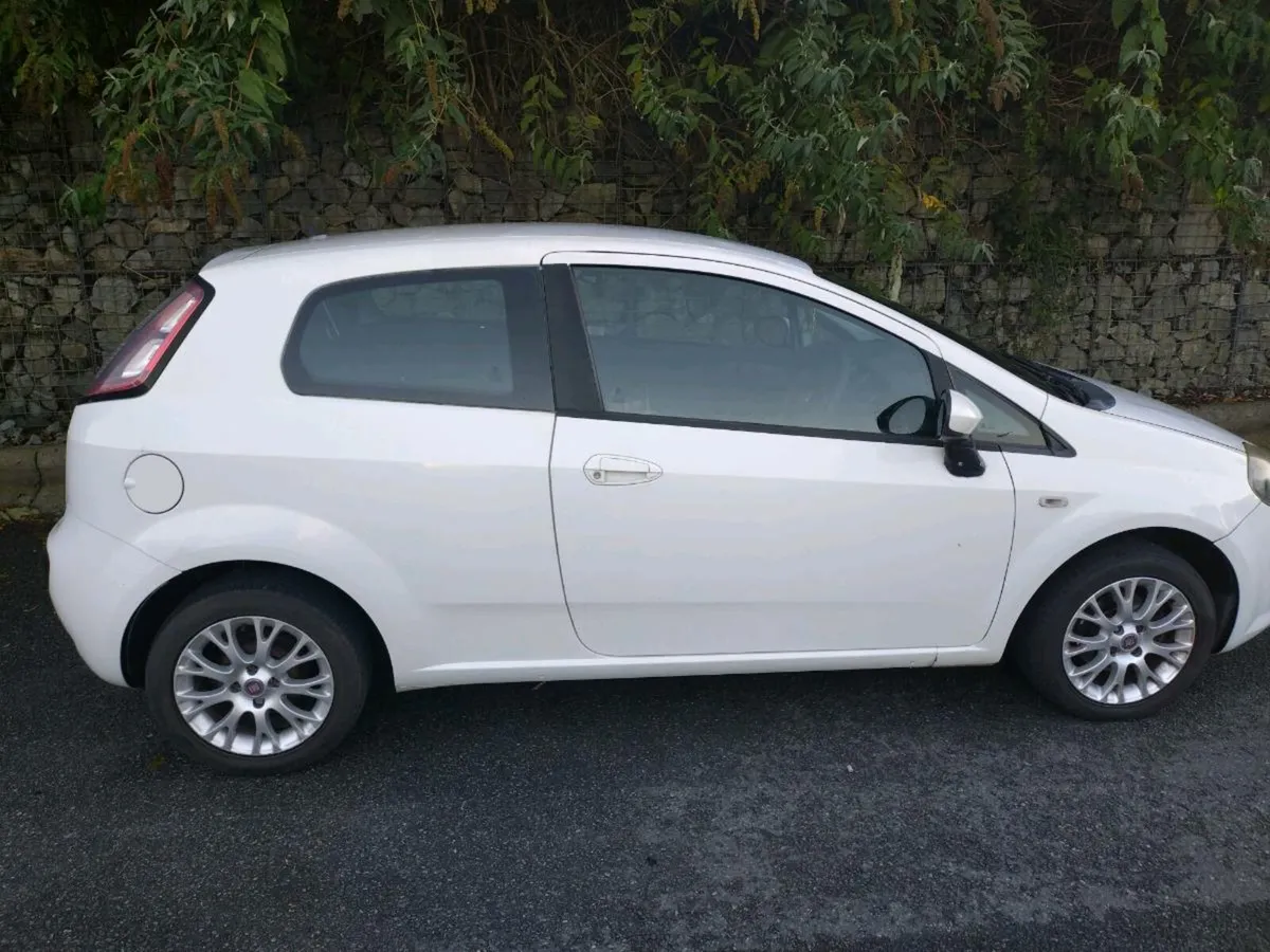 Fiat Punto Evo 1.2 petrol New NCT 01-26 - Image 2
