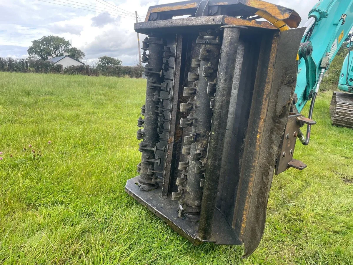 McConnell Twincut hedge cutter - Image 2