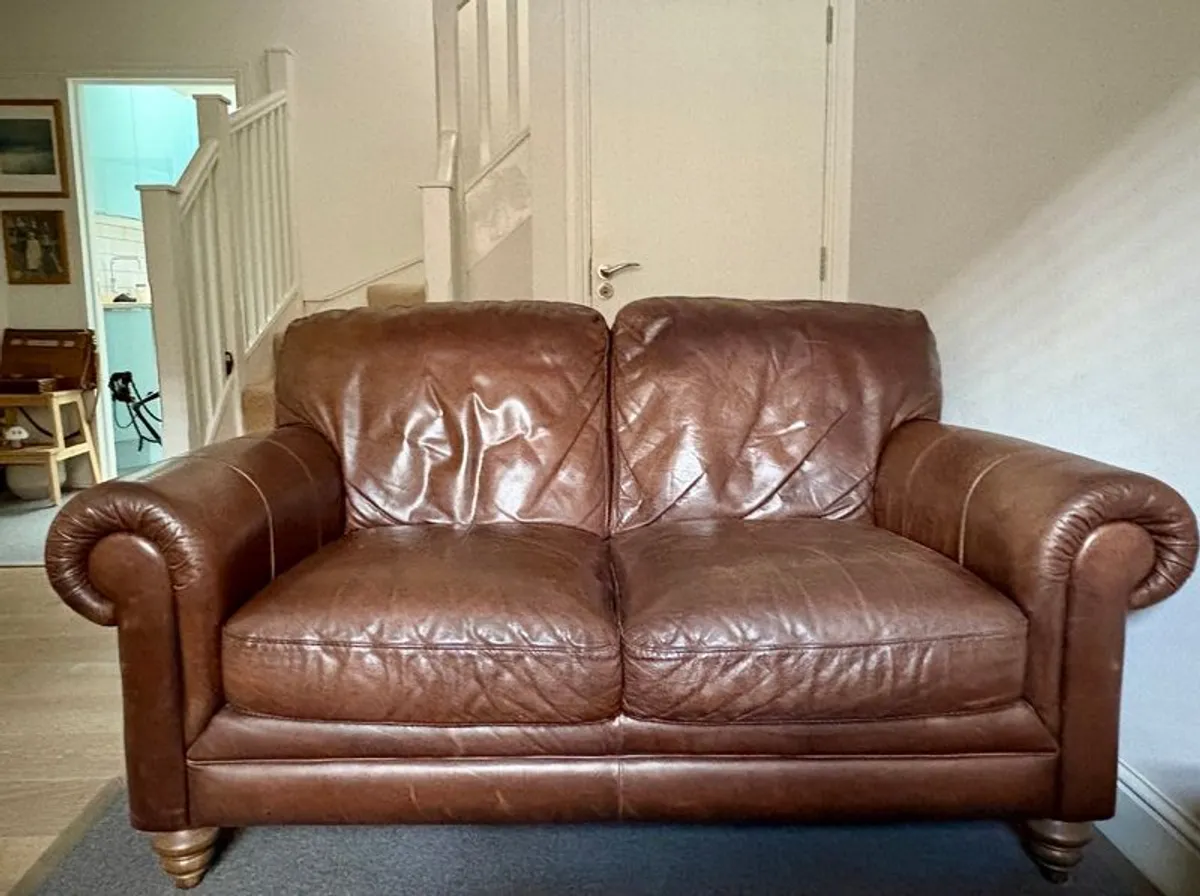 Natuzzi natural Brown Leather Sofa. Restored, timeless classic - Image 2