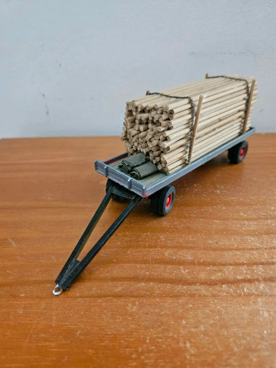 Corgi Code3 Trailer Log Load 1.50 - Image 2