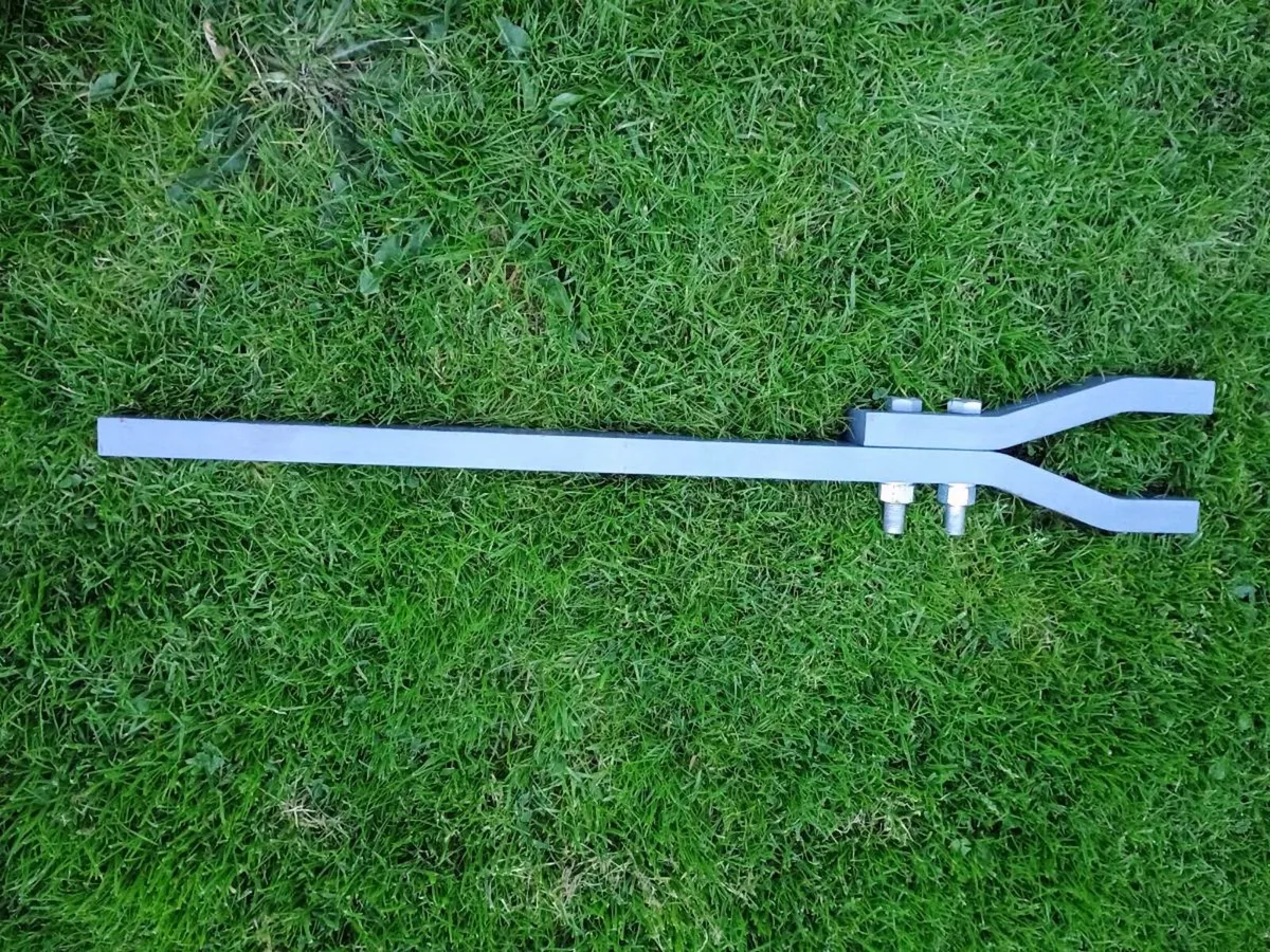 Massey Ferguson 135 drawbar - Image 1