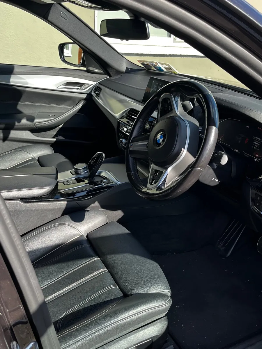BMW 5-Series 2020 - Image 1