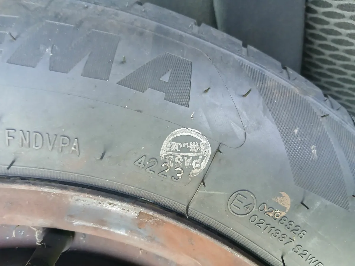 Vw golf tyres - Image 4