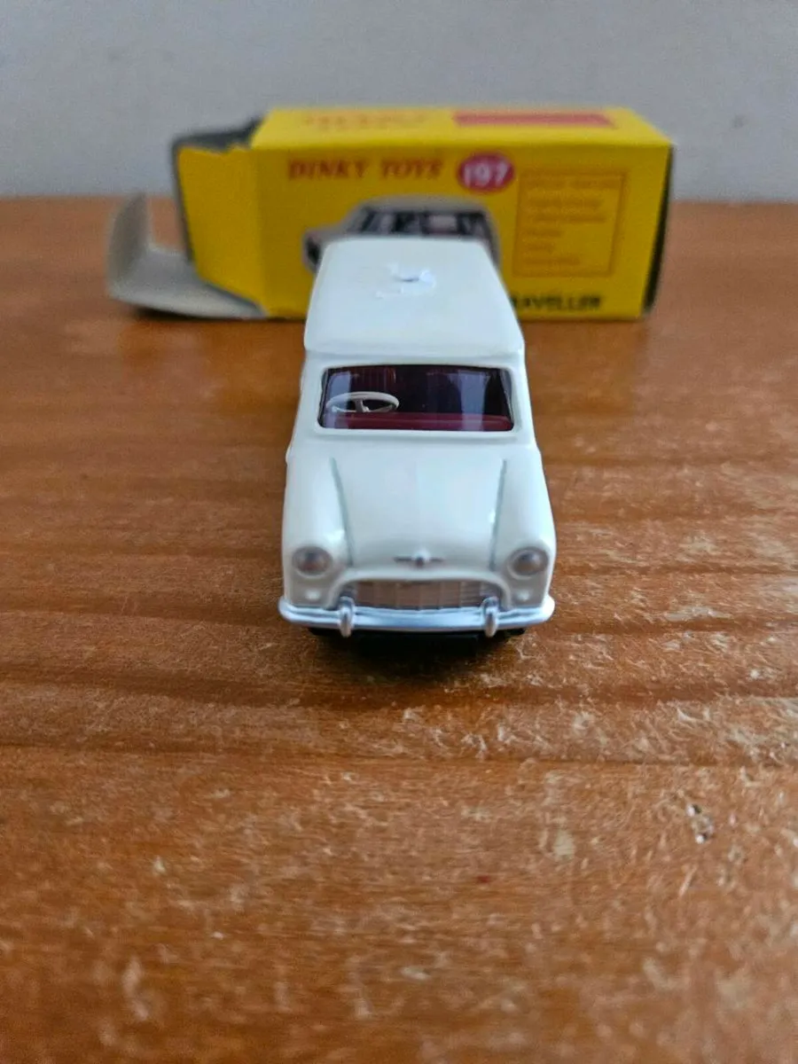 Corgi Atlas Mini - Image 2