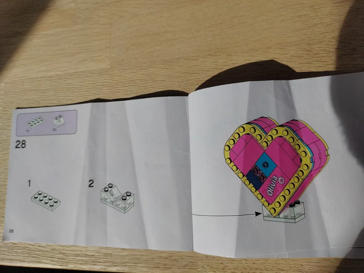 LEGO Friends 41357 Olivia’s Heart Box - Image 4