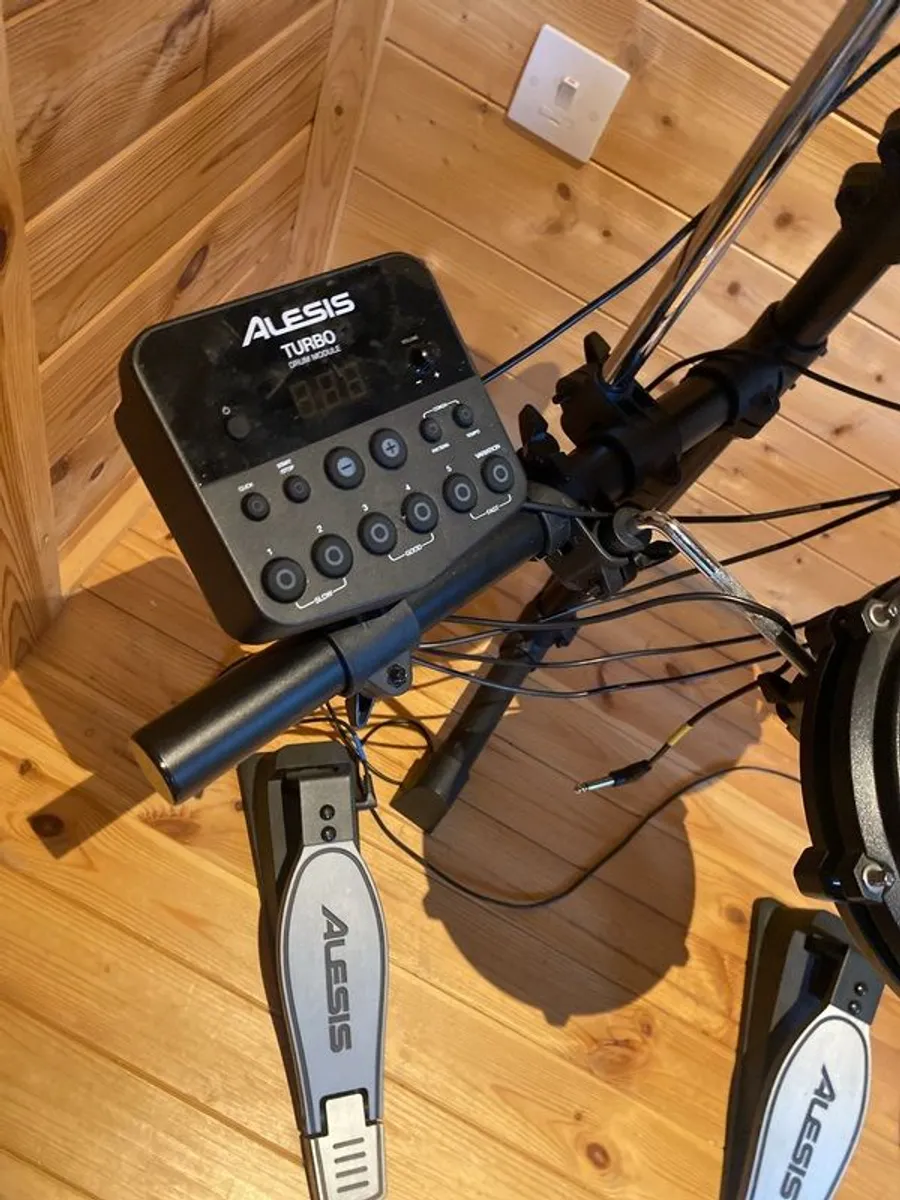 electronic drumkit - Image 2
