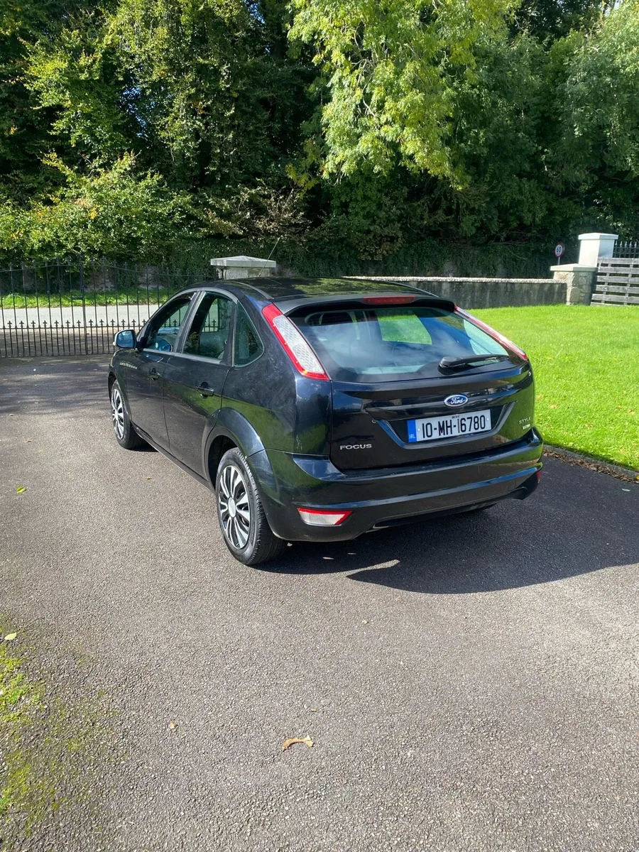 Ford Focus - Image 2