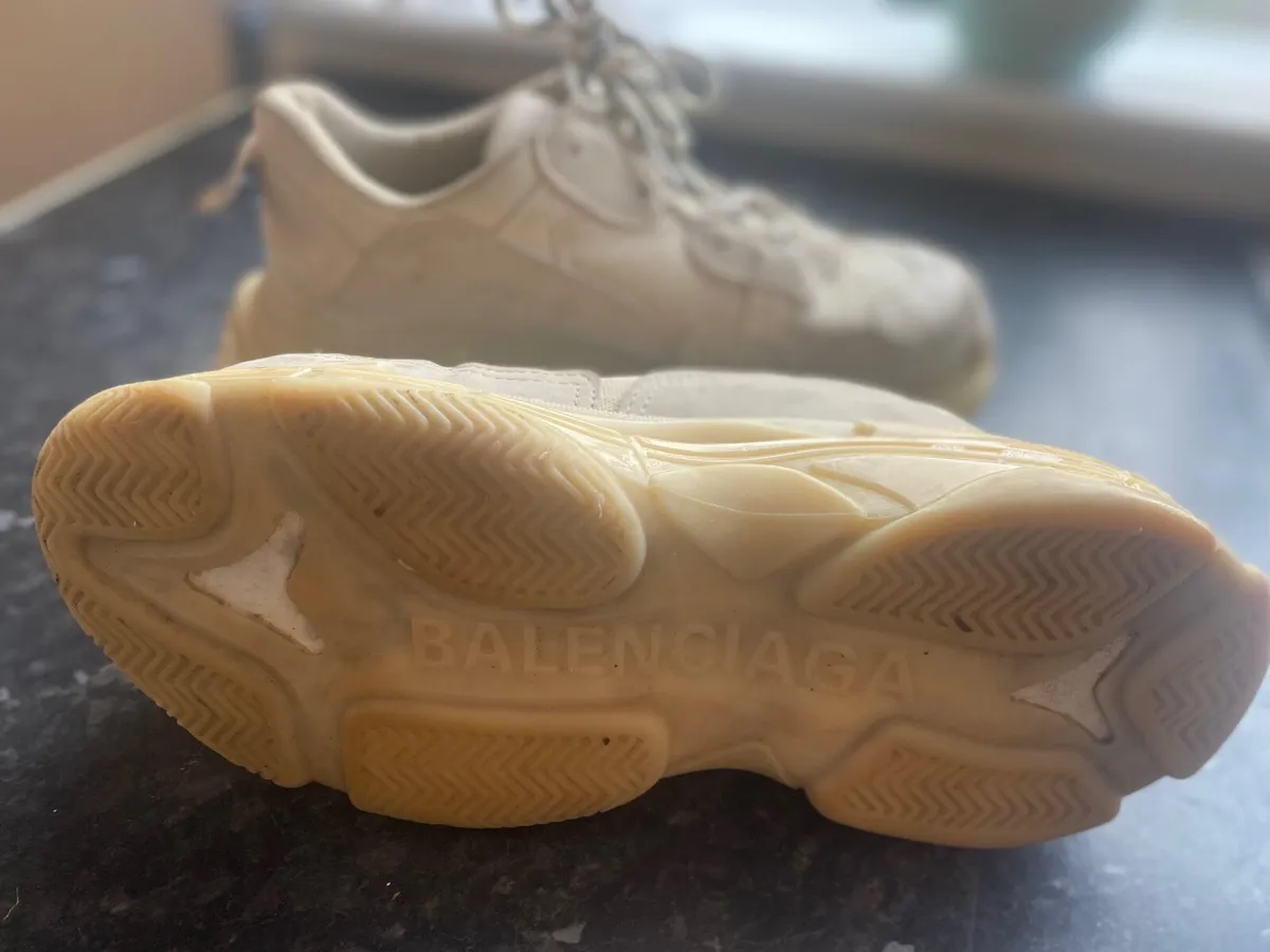 Balenciaga runners - Image 1