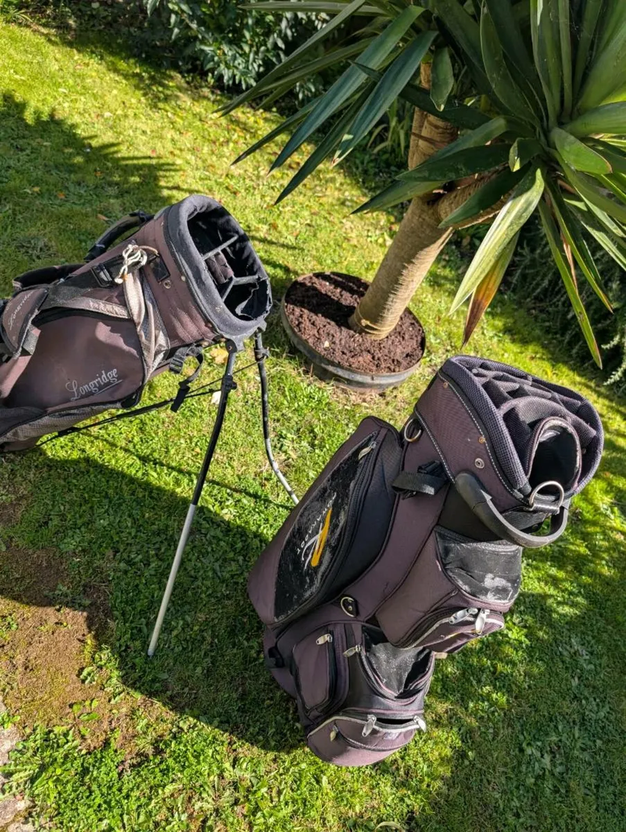 Two golf bags 30 for the pair first come - Image 2
