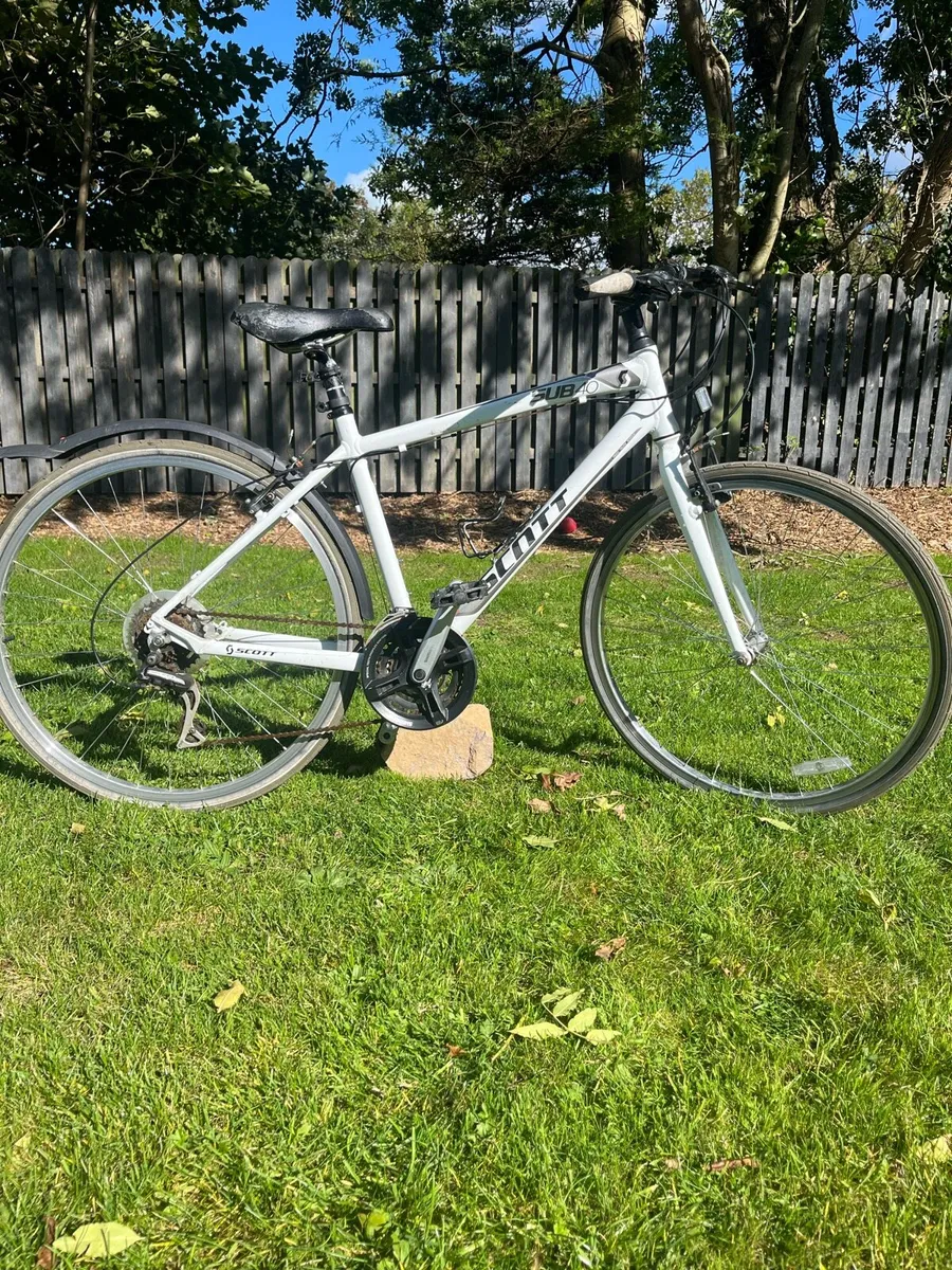 Scott sub-40 hybrid bike - Image 1