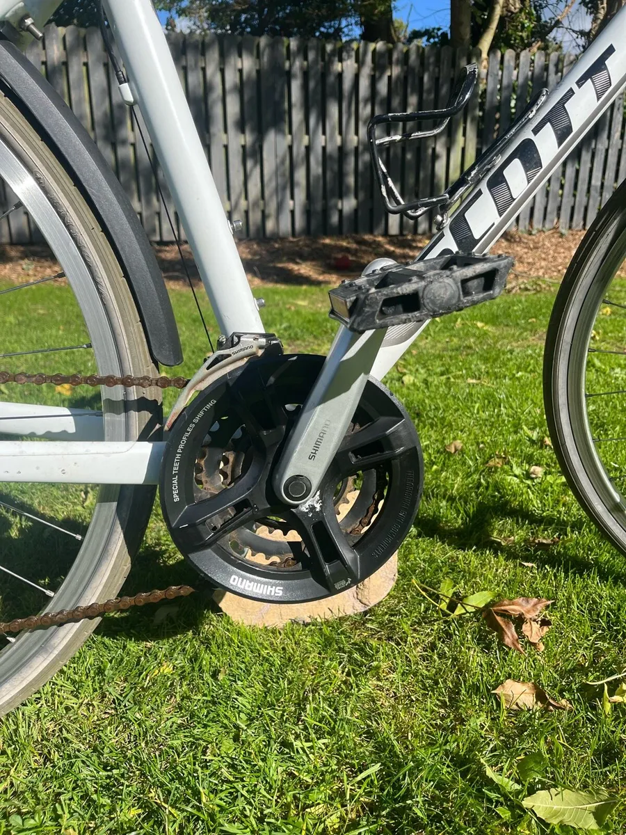 Scott sub-40 hybrid bike - Image 2