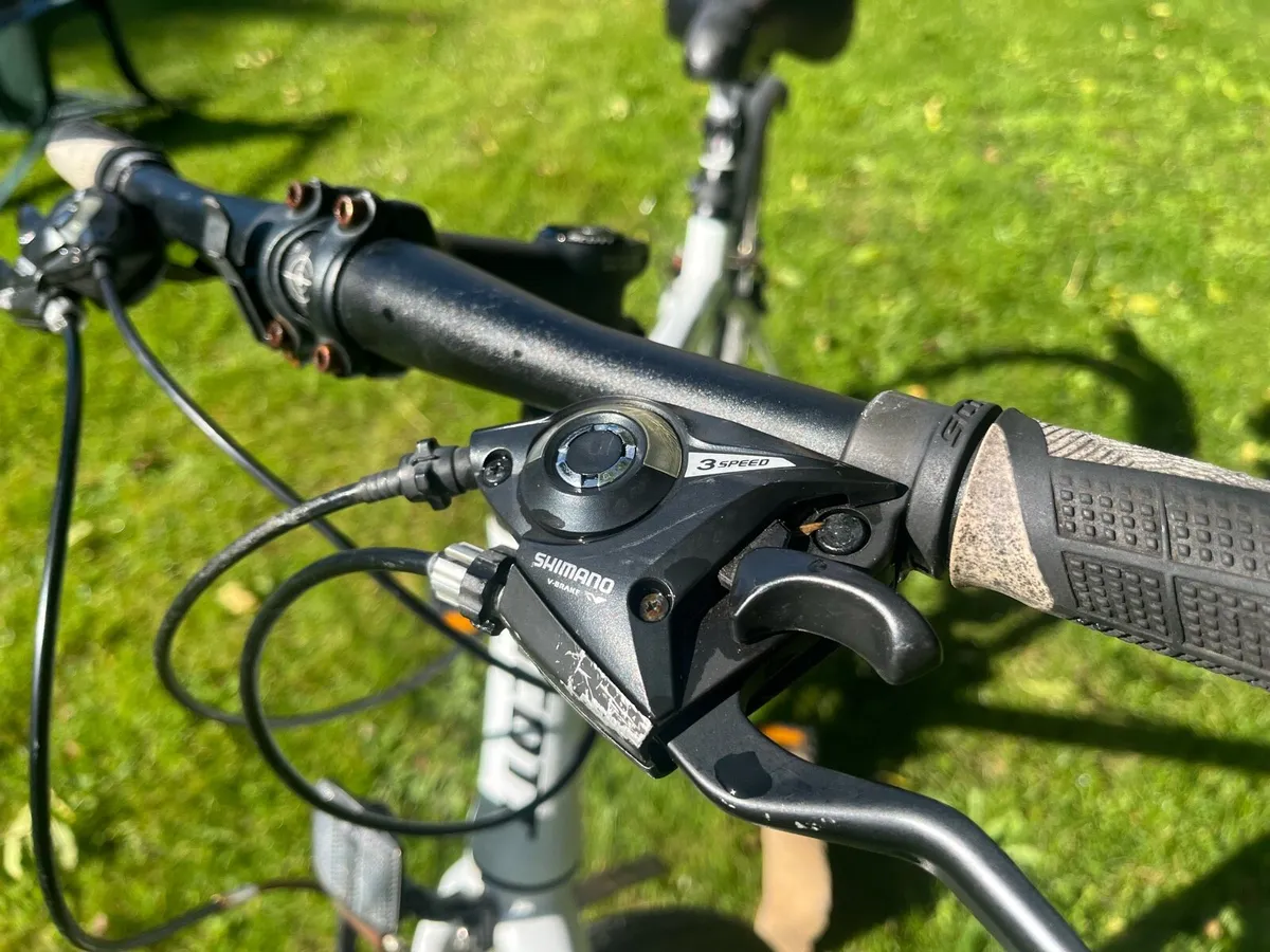 Scott sub-40 hybrid bike - Image 4
