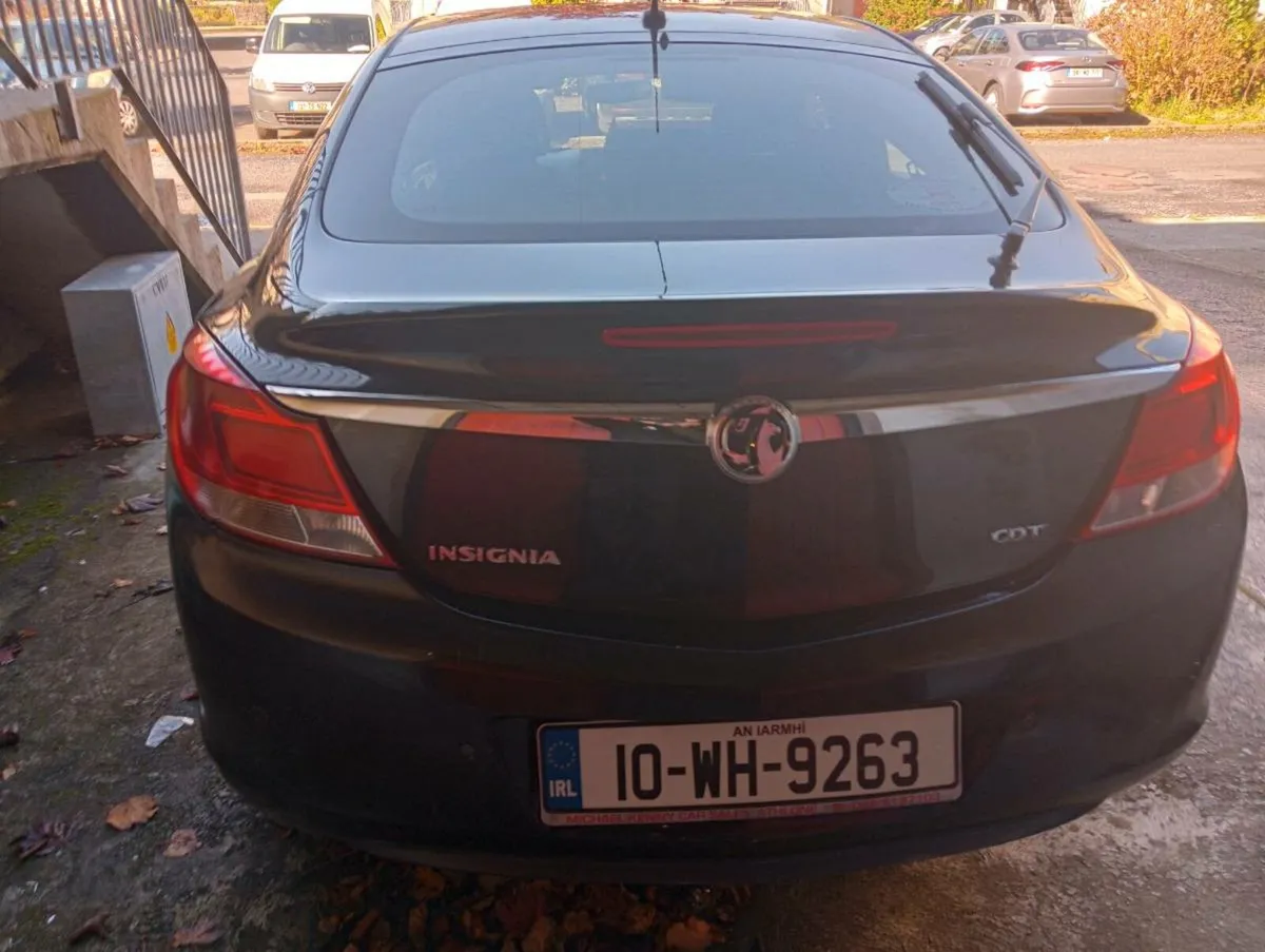 Car - Image 1