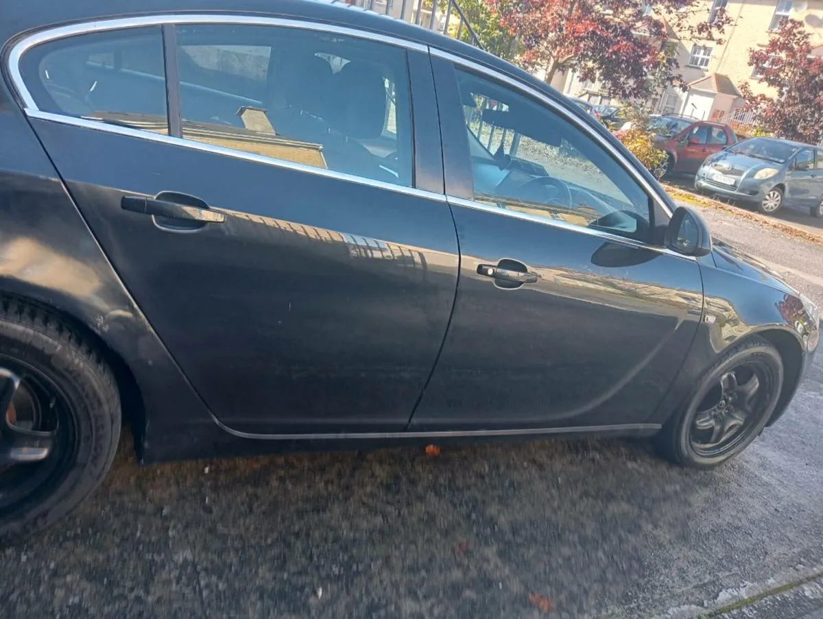 Car - Image 3